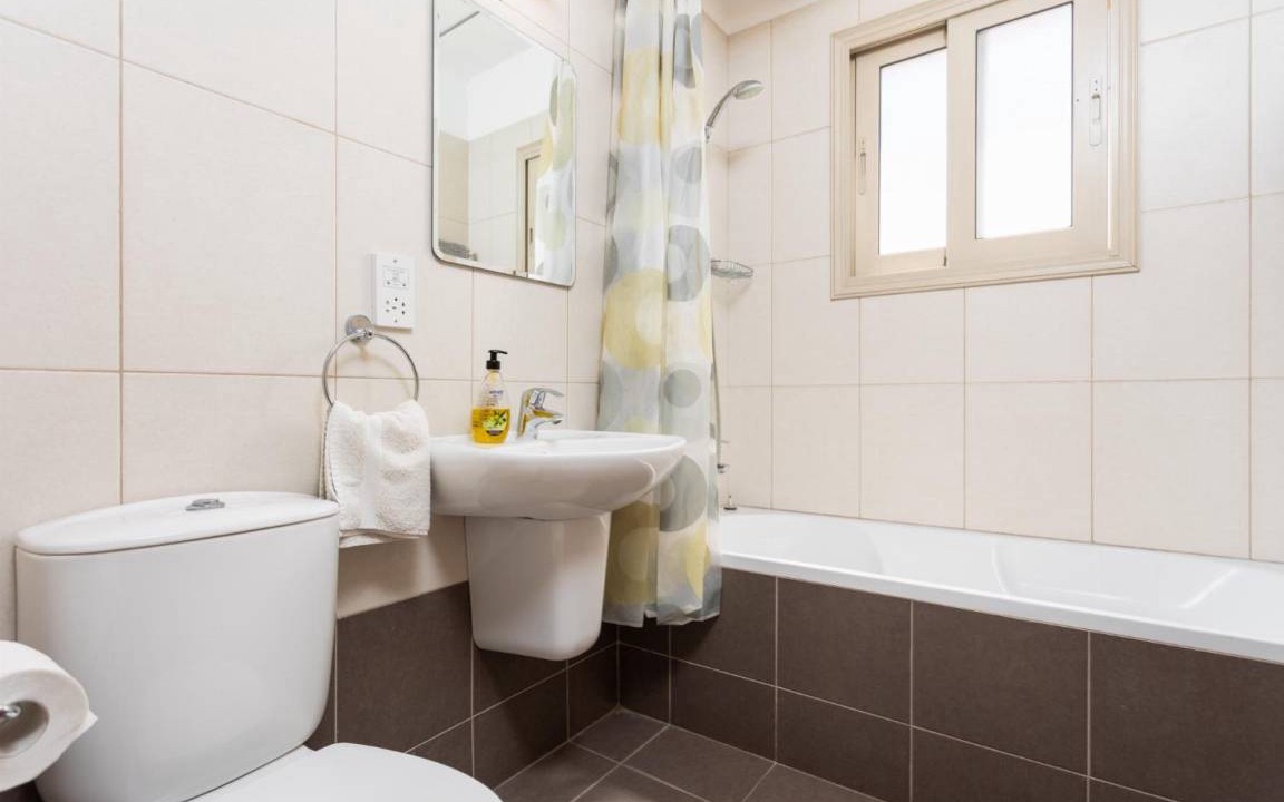 Photo of Bathroom in Droushia