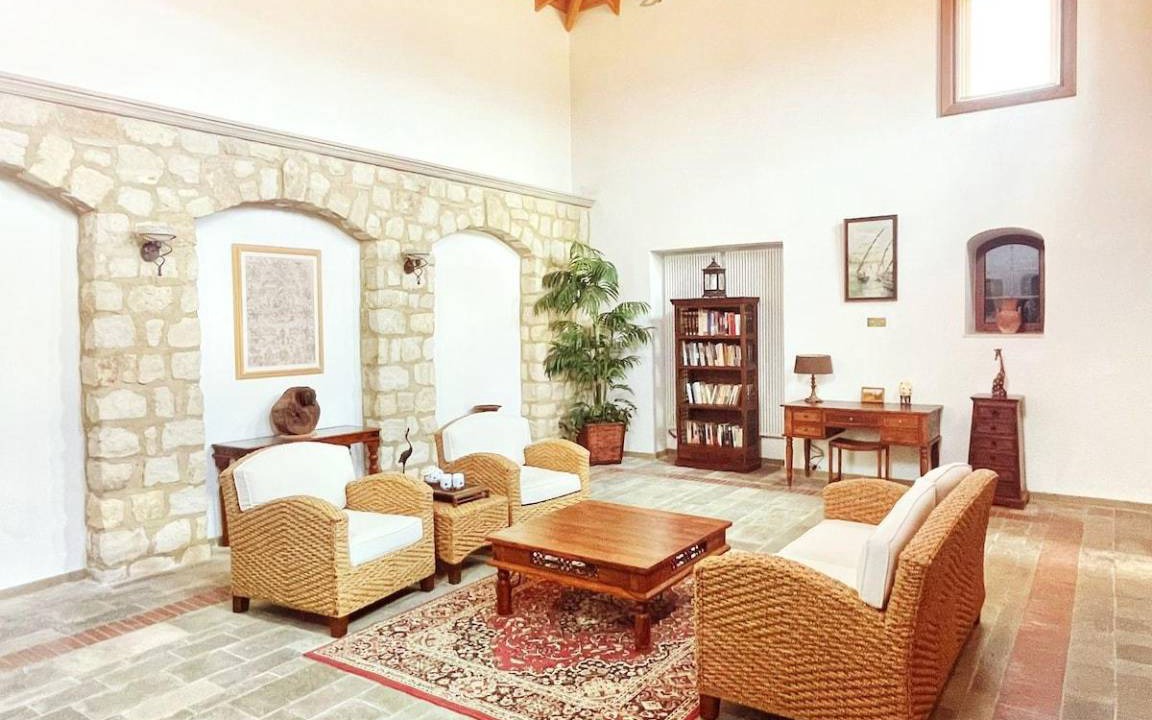 Photo of Others in Armou