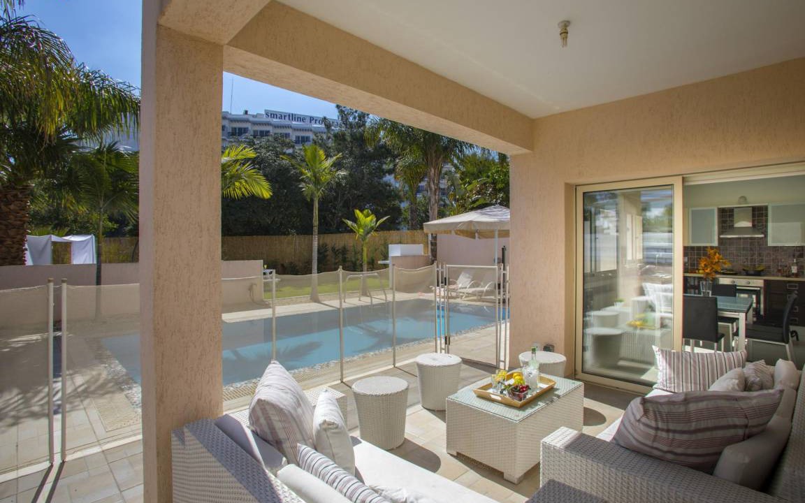 Photo of Patio Balcony in Pernera