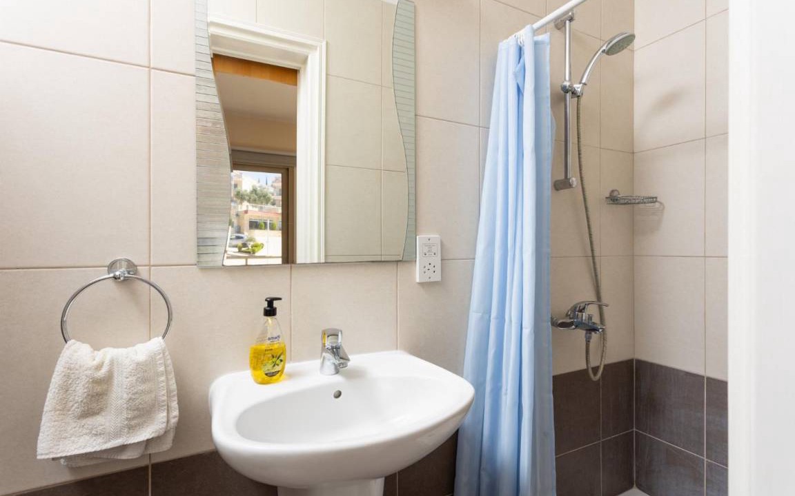 Photo of Bathroom in Droushia