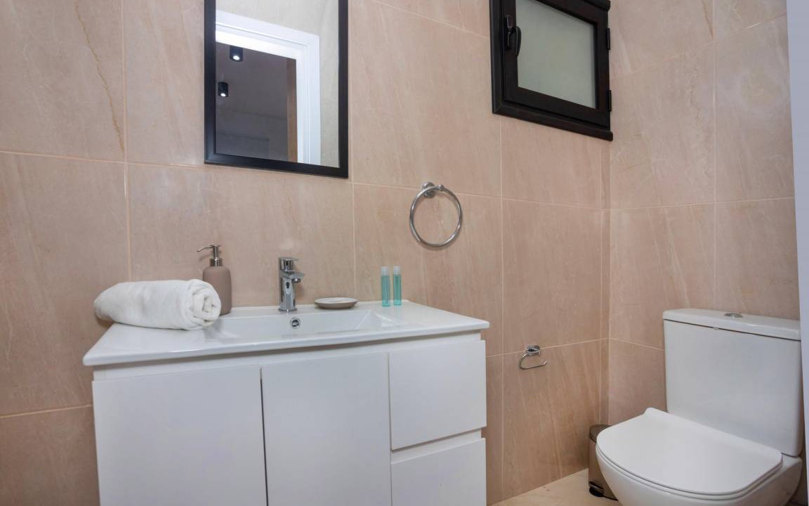 Photo of Bathroom in Neapolis