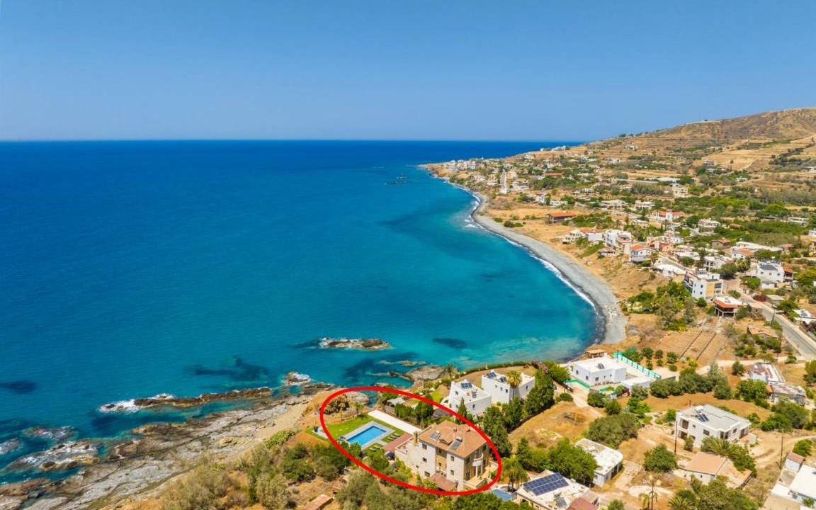 Photo of Outdoor in Pomos