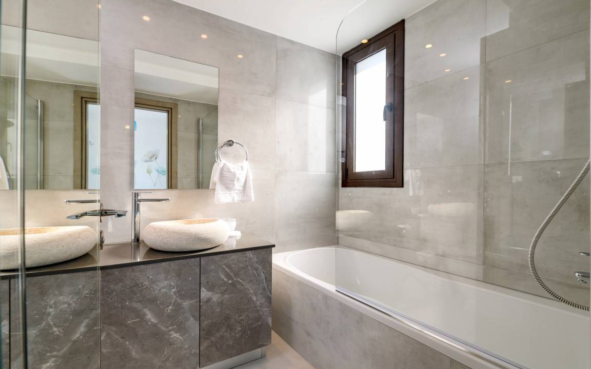 Photo of Bathroom in Ayia Thekla