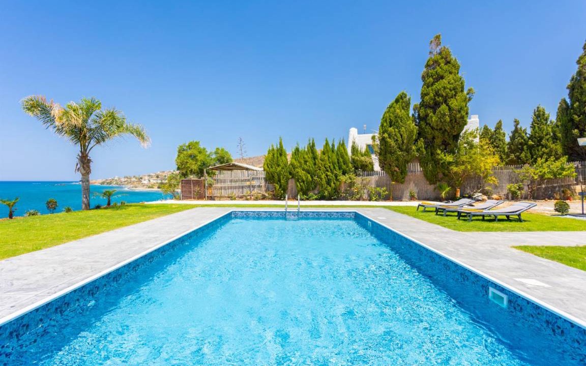 Photo of Outdoor in Pomos