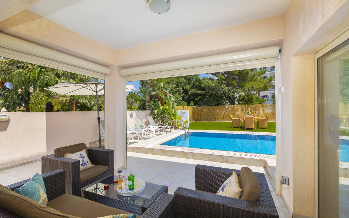 Photo of Patio Balcony in Pernera