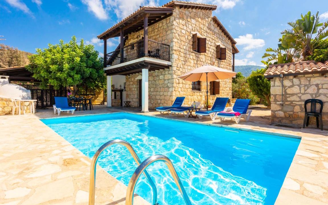Photo of Others in Pomos
