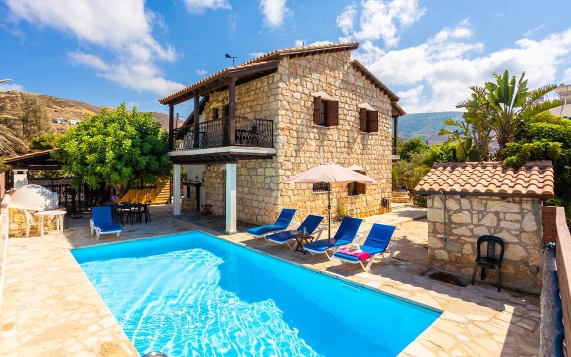 Photo of Others in Pomos