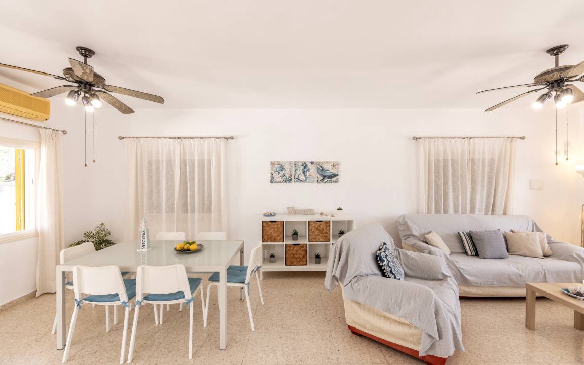 Photo of Livingroom in Ayia Thekla