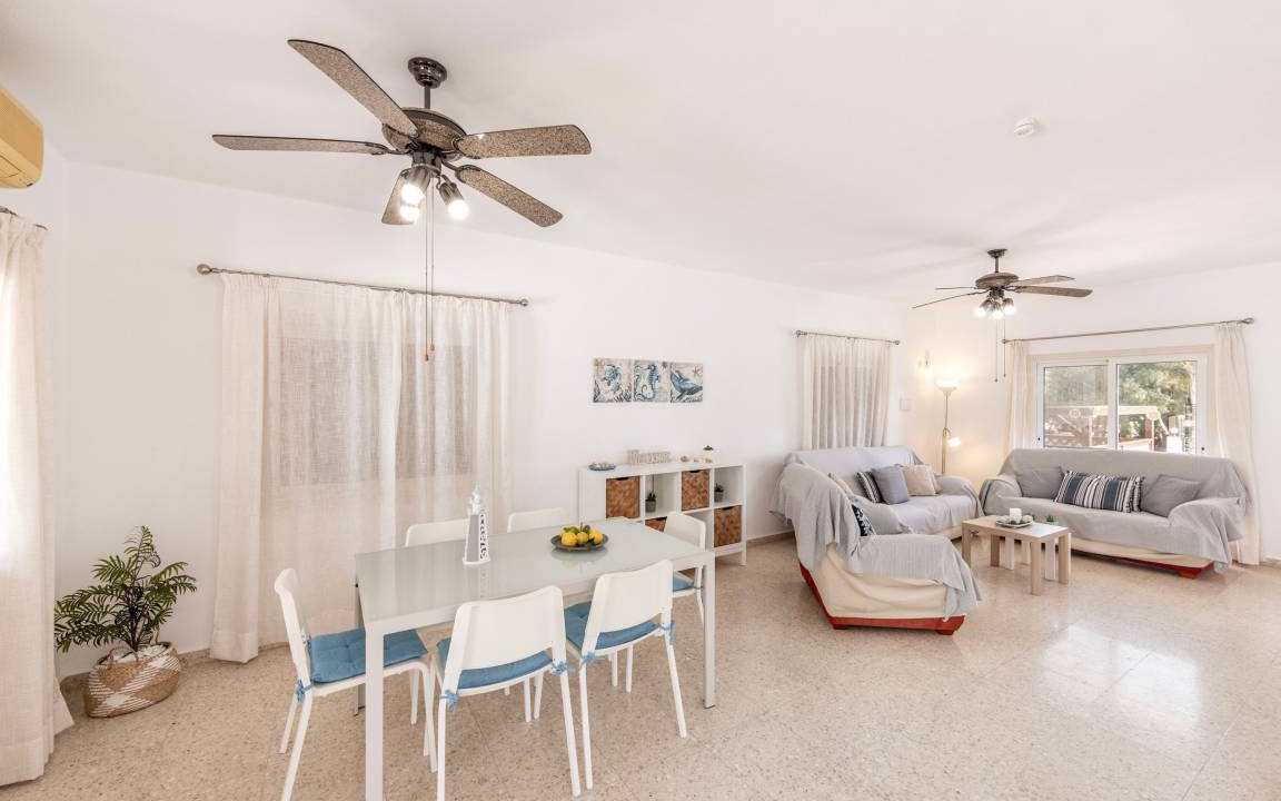 Photo of Livingroom in Ayia Thekla