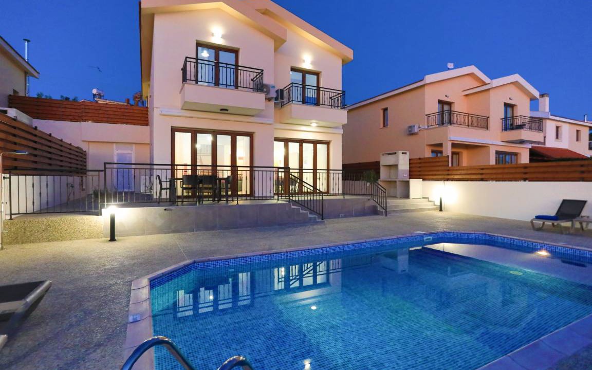 Photo of Outdoor in Meladeia