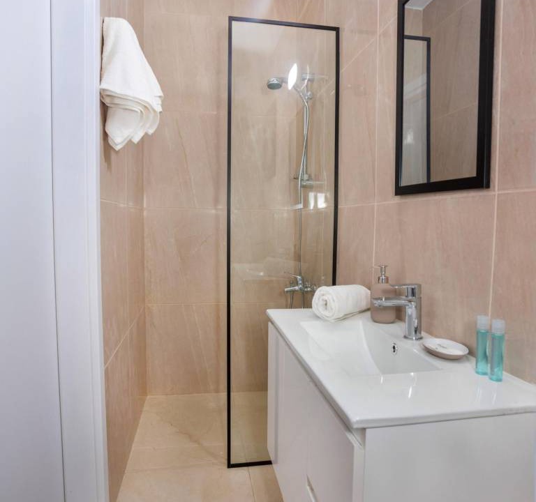 Photo of Bathroom in Neapolis