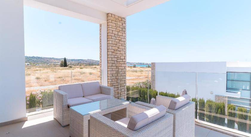 Photo of Patio Balcony in Agios Georgios Pegeias