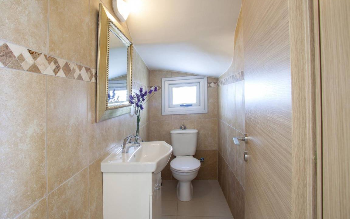 Photo of Bathroom in Pernera