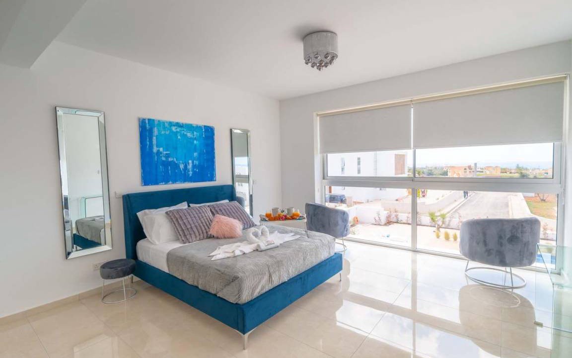 Photo of Bedroom in Peyia Town