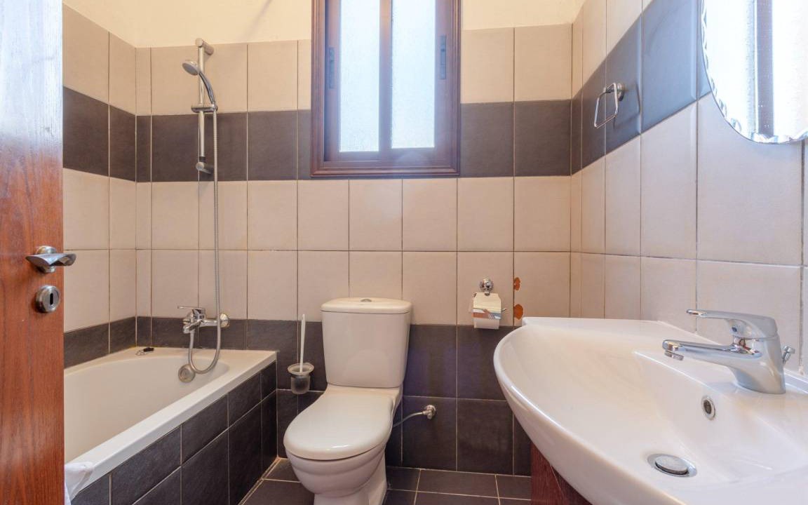 Photo of Bathroom in Latchi