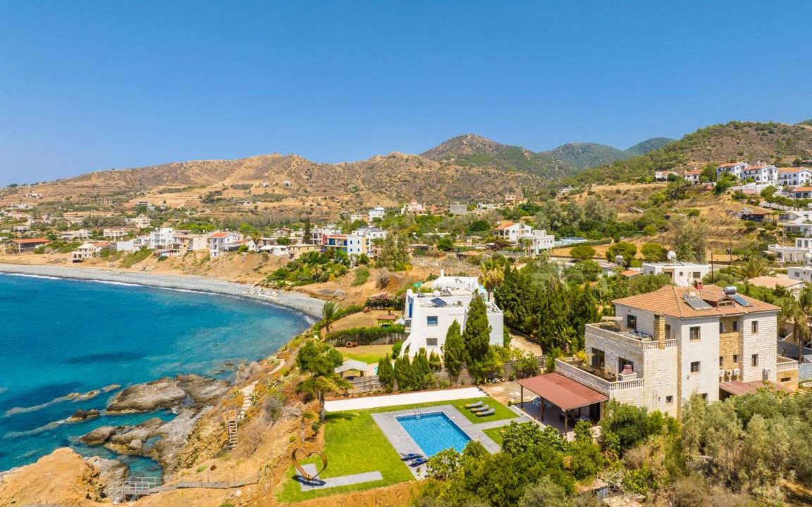 Photo of Outdoor in Pomos