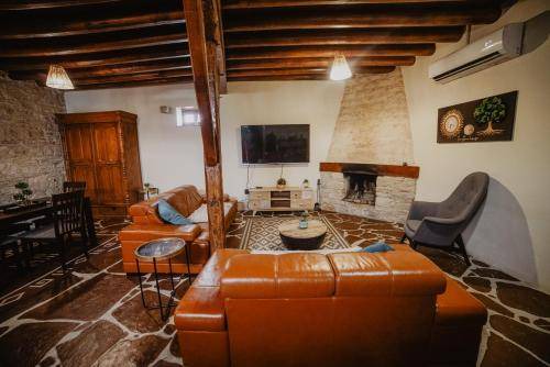 Photo of Livingroom in Monagri