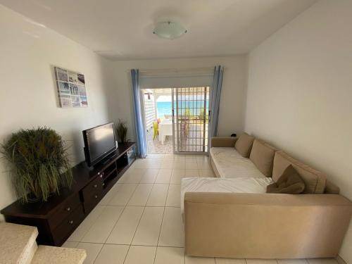 Photo of Livingroom in Meneou