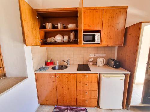 Photo of Kitchen in Skarinou