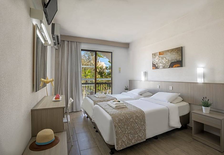 Photo of Bedroom in Skala