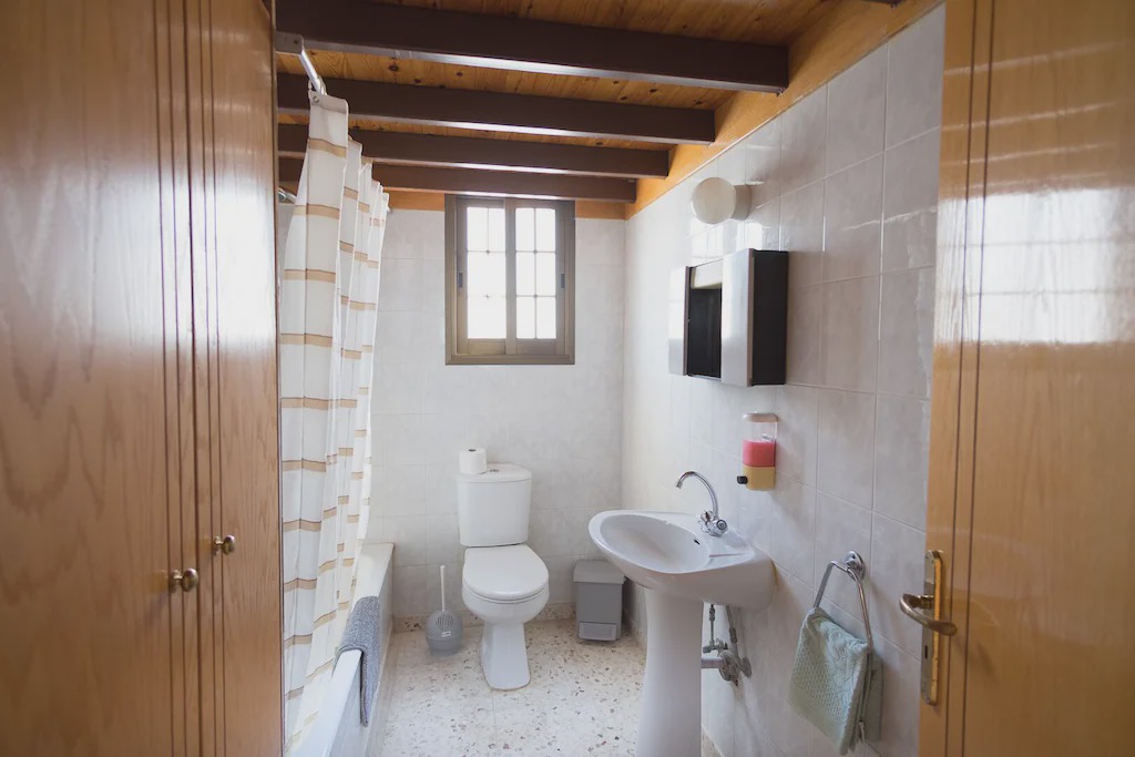Photo of Bathroom in Argaka