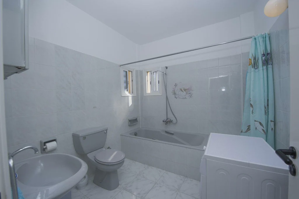 Photo of Bathroom in Prodromi