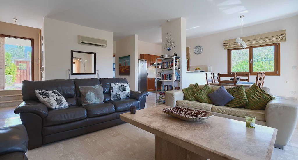 Photo of Livingroom in Aphrodite Hills