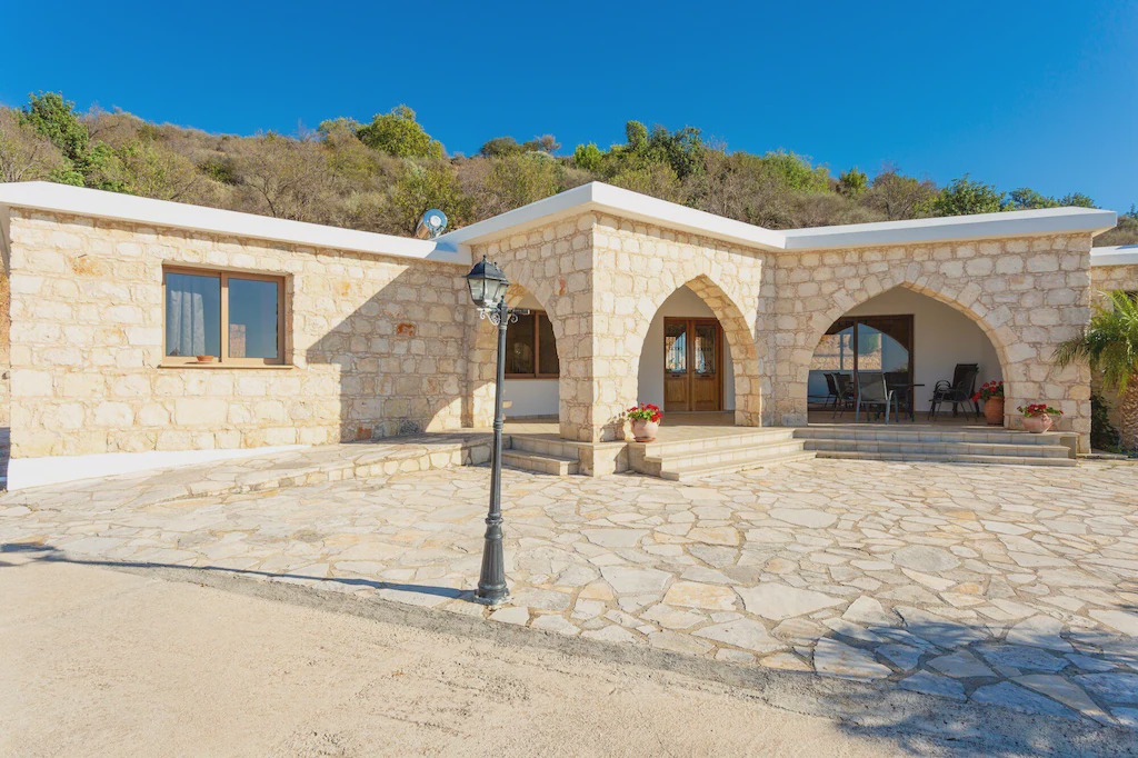 Photo of Buildings in Peristerona