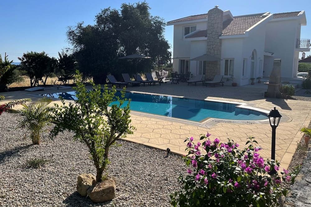 Photo of Outdoor in Karsiyaka