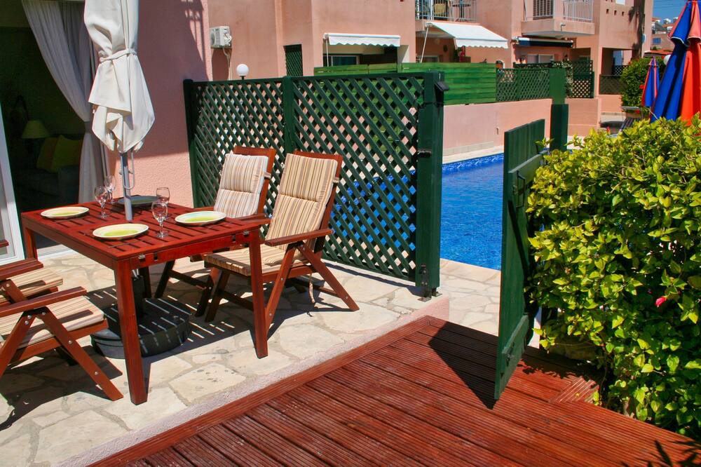 Photo of Outdoor in Peyia Town