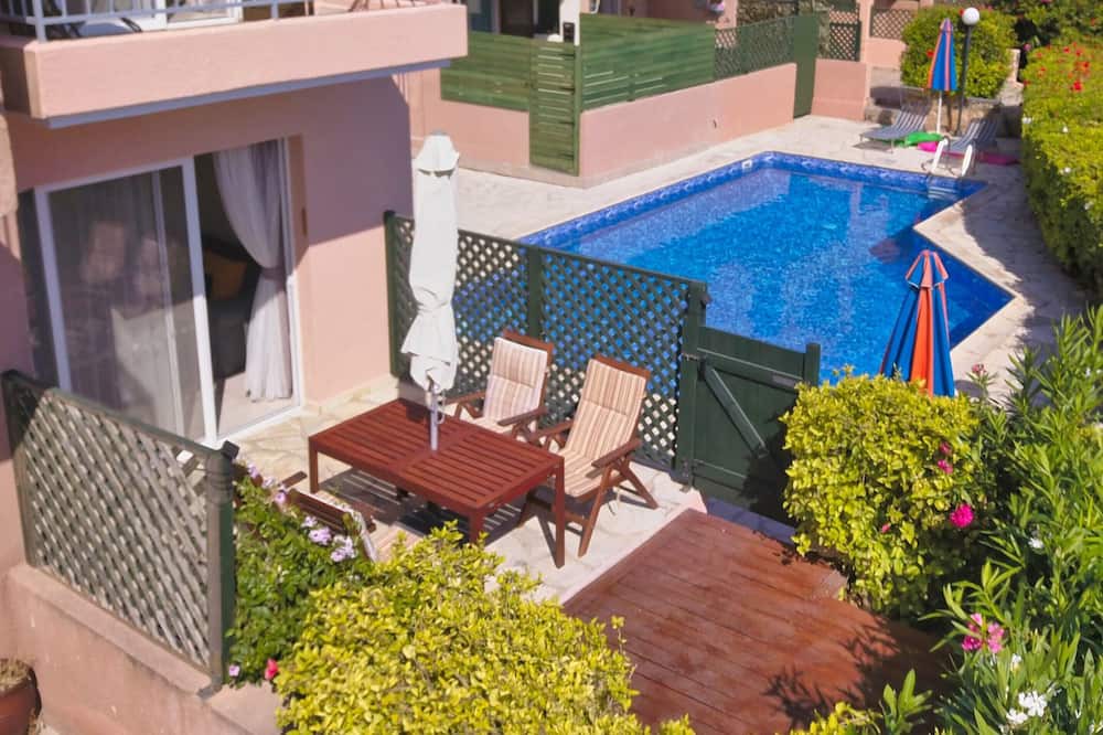 Photo of Outdoor in Peyia Town