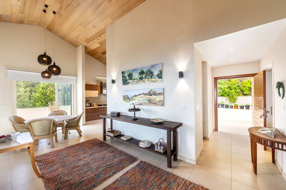 Photo of Livingroom in Prodromos