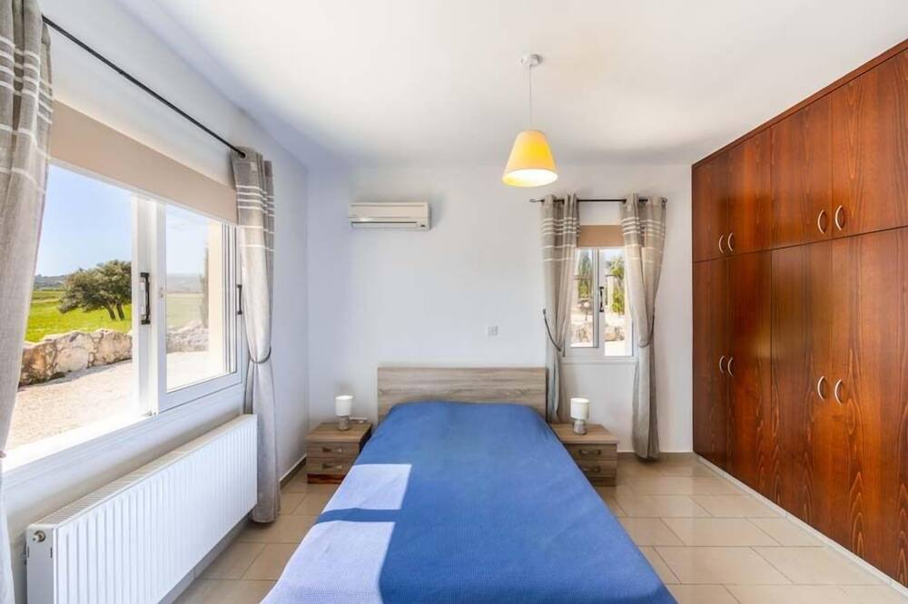 Photo of Bedroom in Latchi