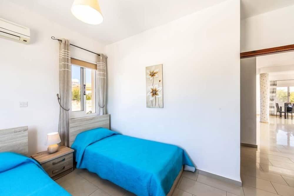 Photo of Bedroom in Latchi