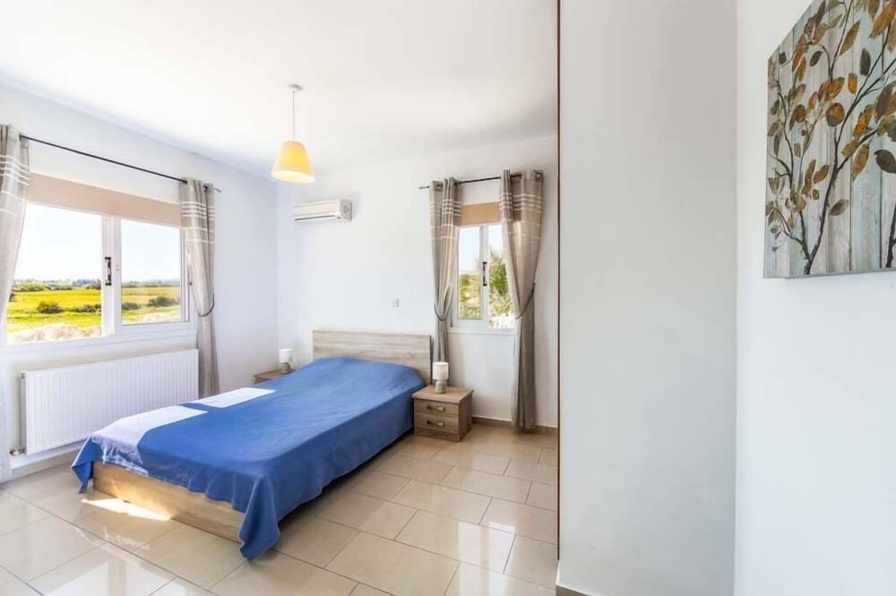 Photo of Bedroom in Latchi