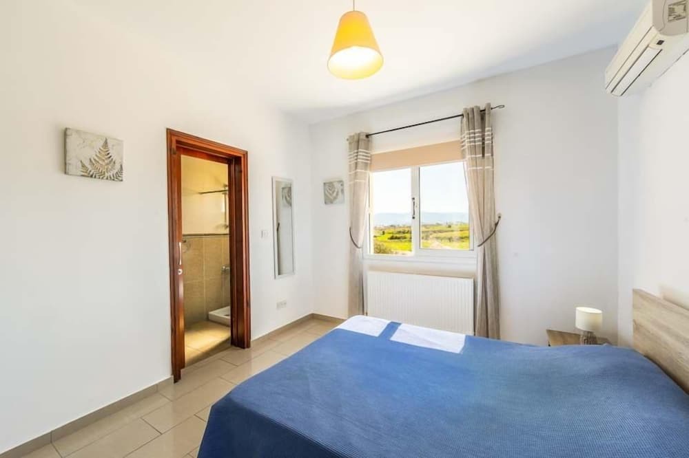 Photo of Bedroom in Latchi