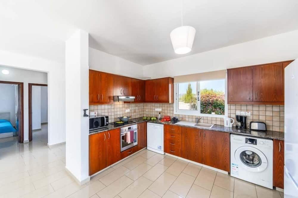 Photo of Kitchen in Latchi