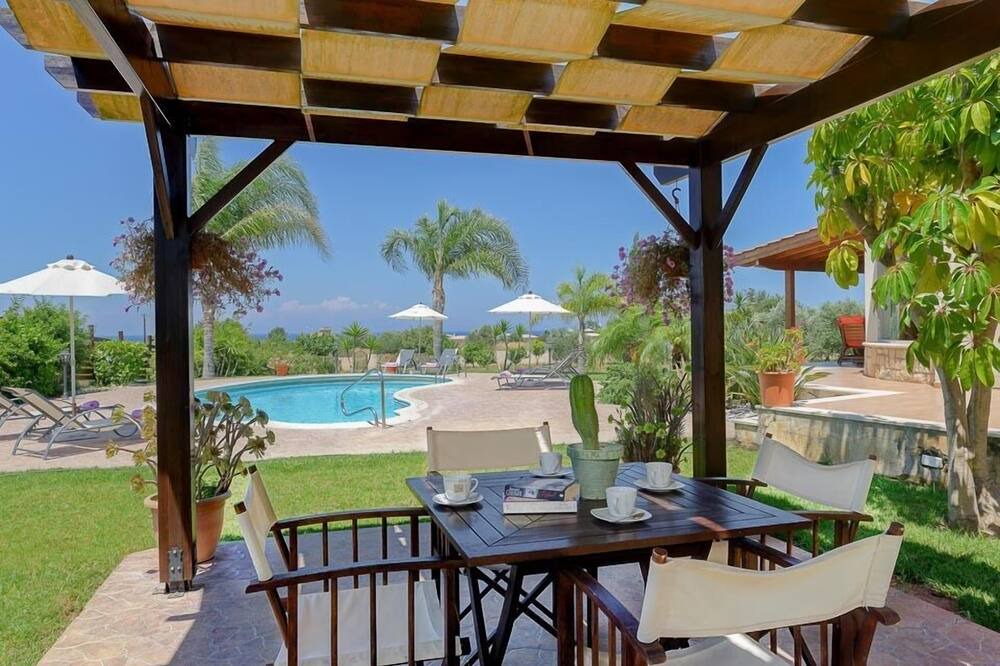 Photo of Patio Balcony in Latchi