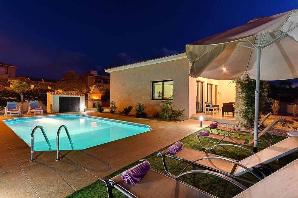 Photo of Outdoor in Latsi
