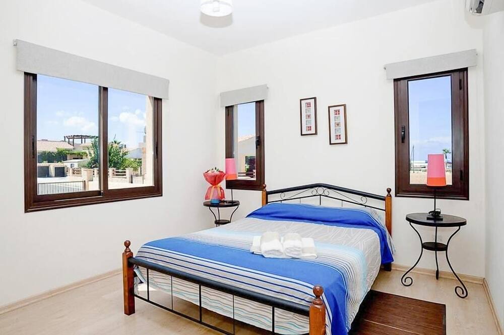 Photo of Bedroom in Latsi