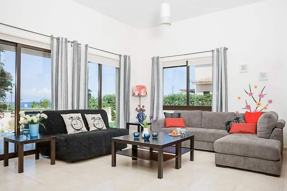 Photo of Livingroom in Latsi