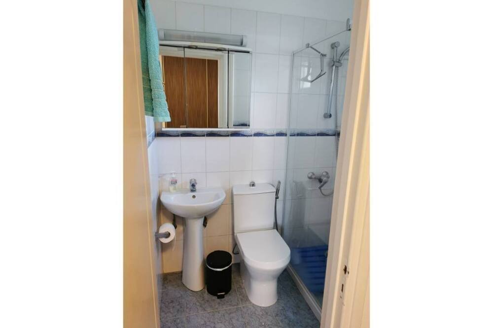 Photo of Bathroom in Geroskipou