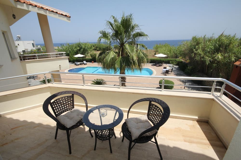 Photo of Patio Balcony in Kyrenia District