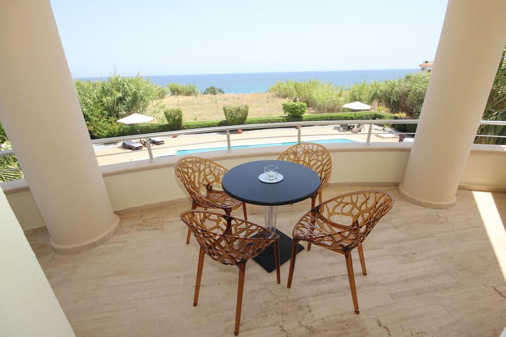 Photo of Patio Balcony in Kyrenia District