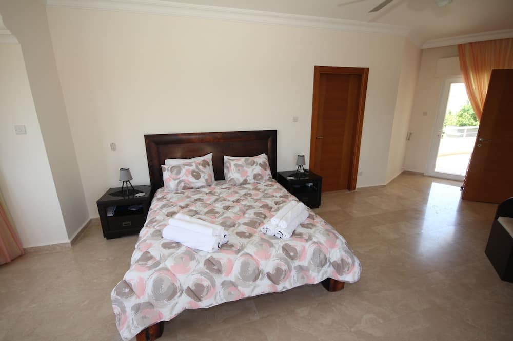 Photo of Bedroom in Kyrenia District