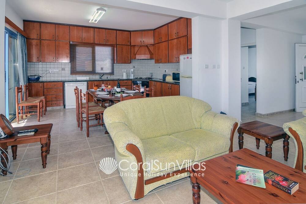 Photo of Livingroom in Pomos