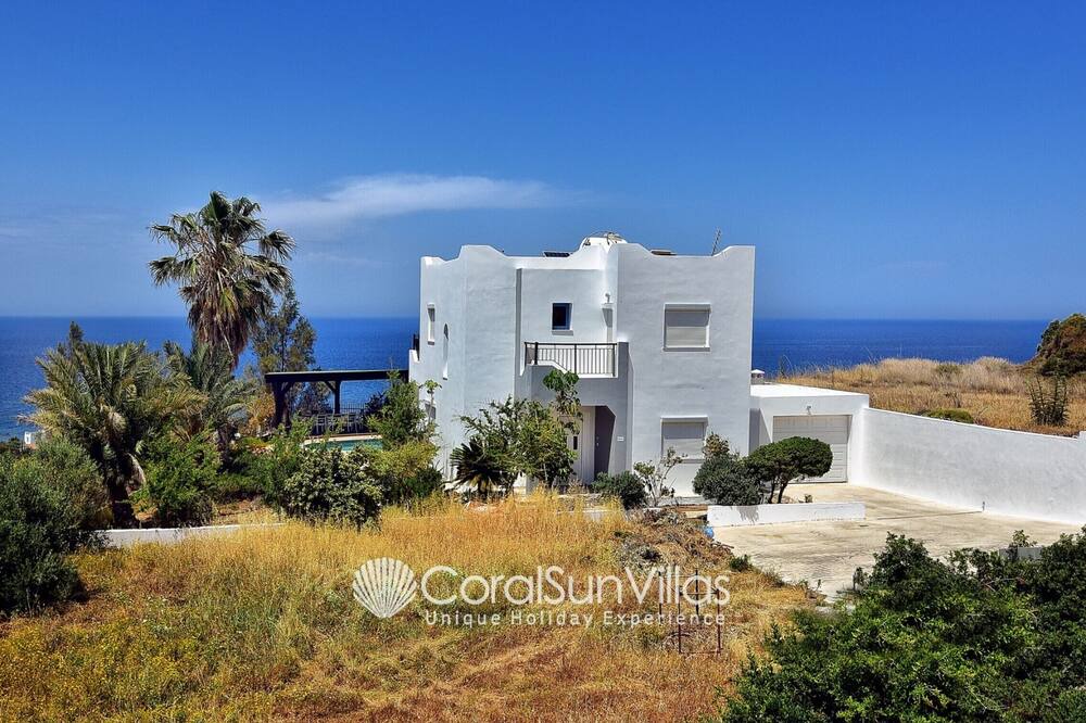 Photo of Outdoor in Pomos