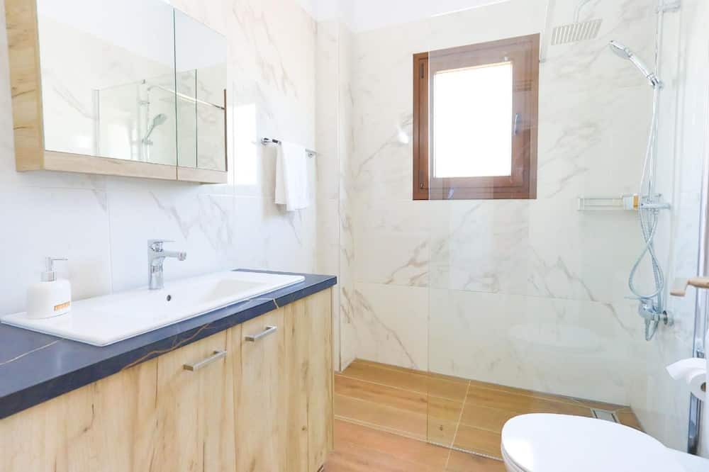 Photo of Bathroom in Meladeia