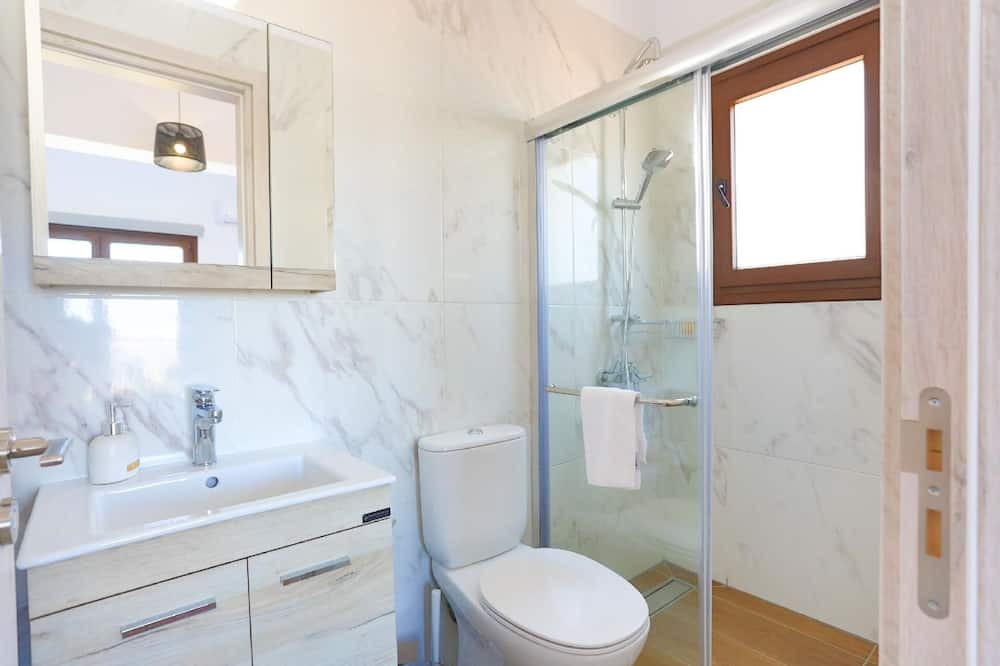 Photo of Bathroom in Meladeia