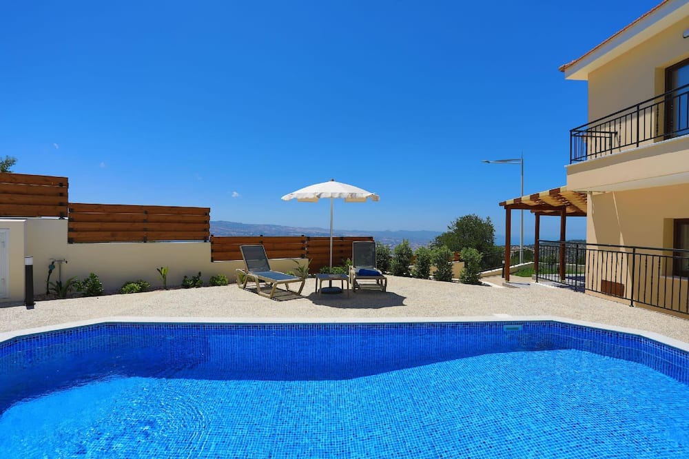 Photo of Outdoor in Meladeia
